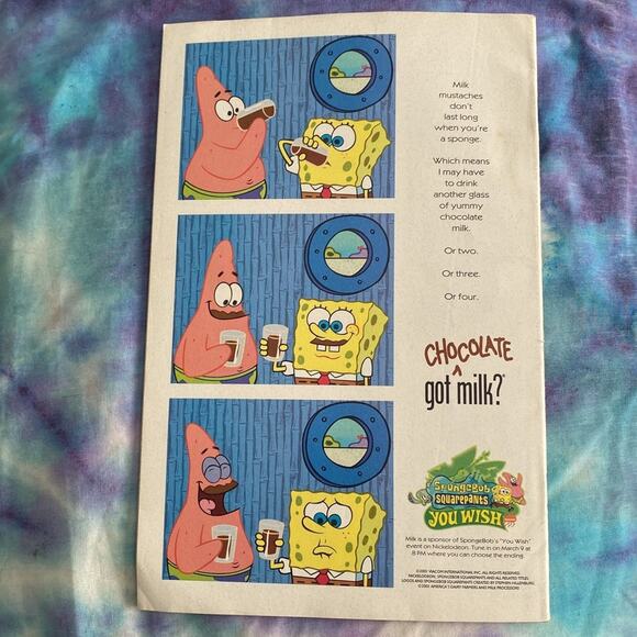 DC Comics Superboy and Batgirl - Picture 2 of 4